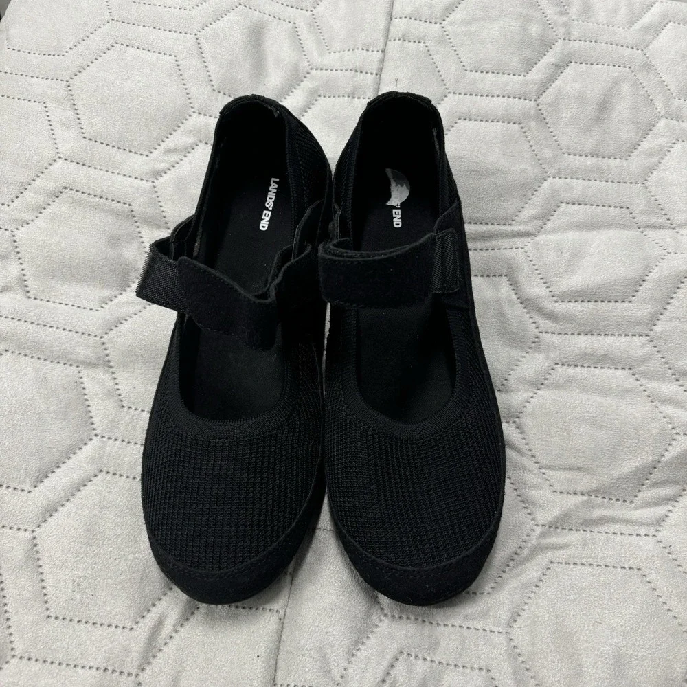 Land's End Mary Jane Girls Comfort Shoes Black NWOB New Size 7Y Adjustable Strap